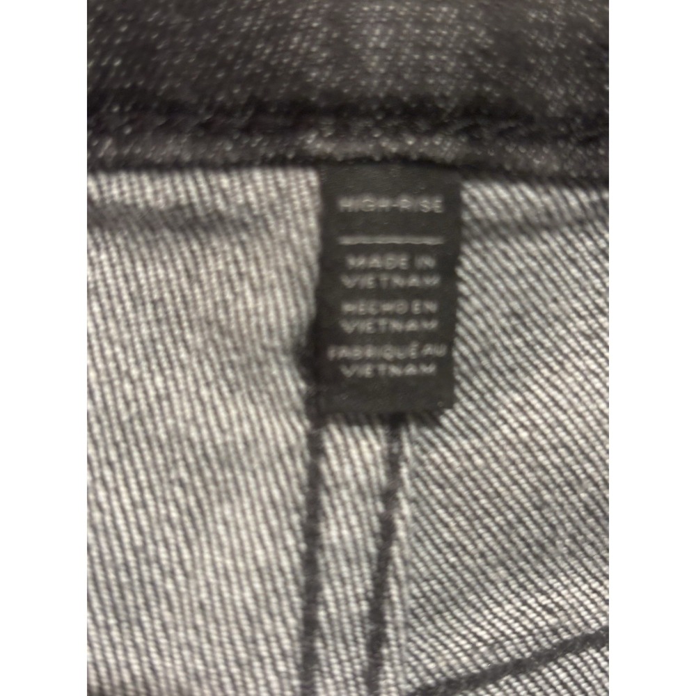 White House Black Market Shorts Women's 6 The 5 Inch Short Black - Picture 9 of 12